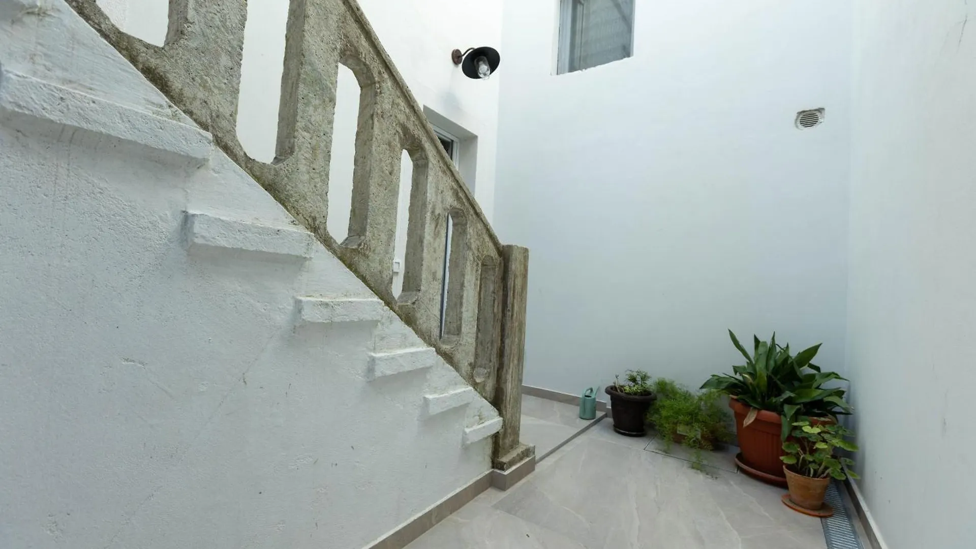 فيلا Seafront Stone House Sajbel Novigrad  فيلة Novigrad (Dalmatia)