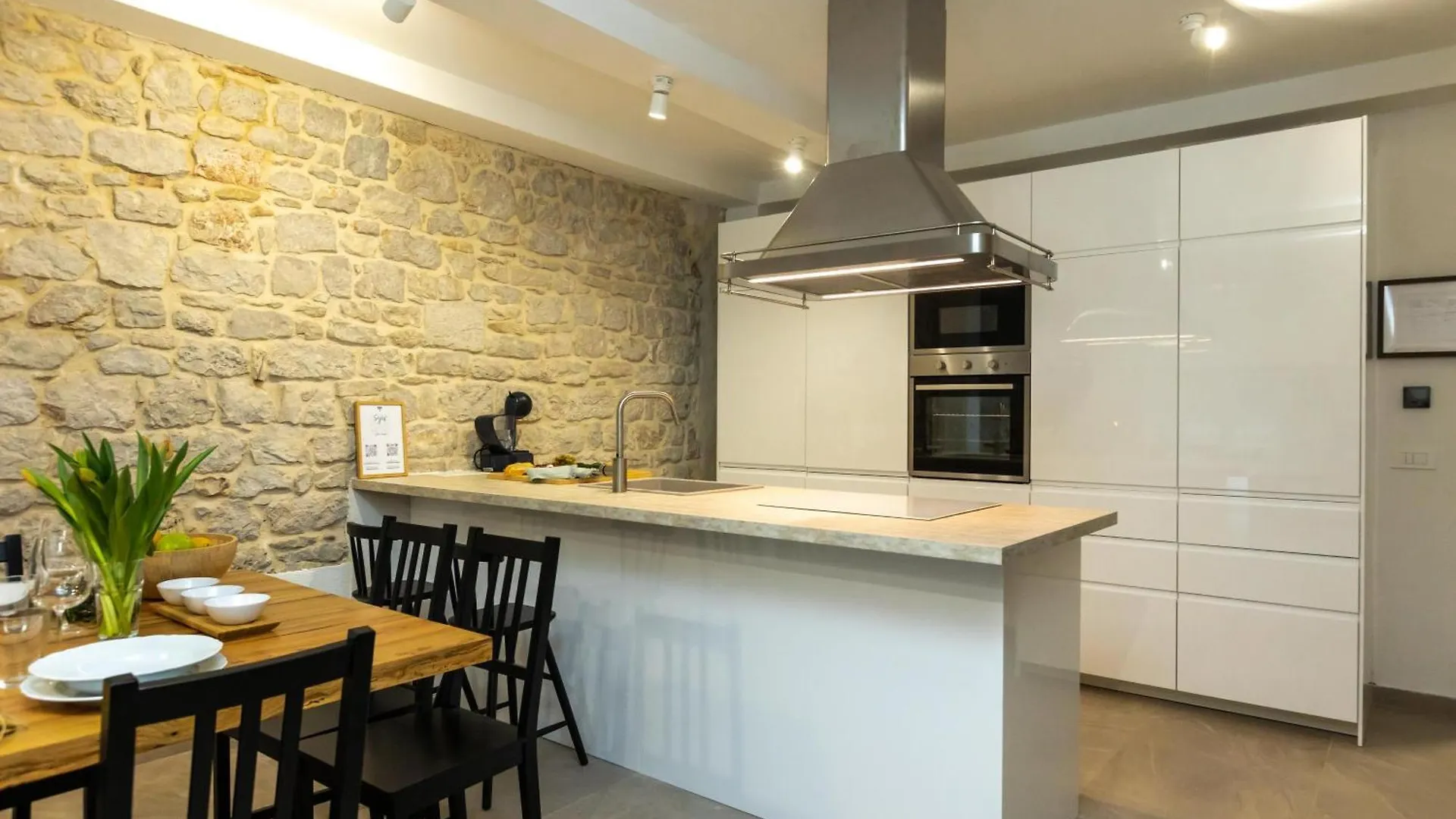 فيلا Seafront Stone House Sajbel Novigrad  فيلة Novigrad (Dalmatia)